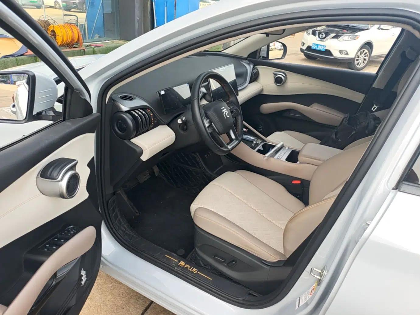 BYD Yuan PLUS 2025 Intelligent Driving Version 510 km Leading Edition — миниатюра 18