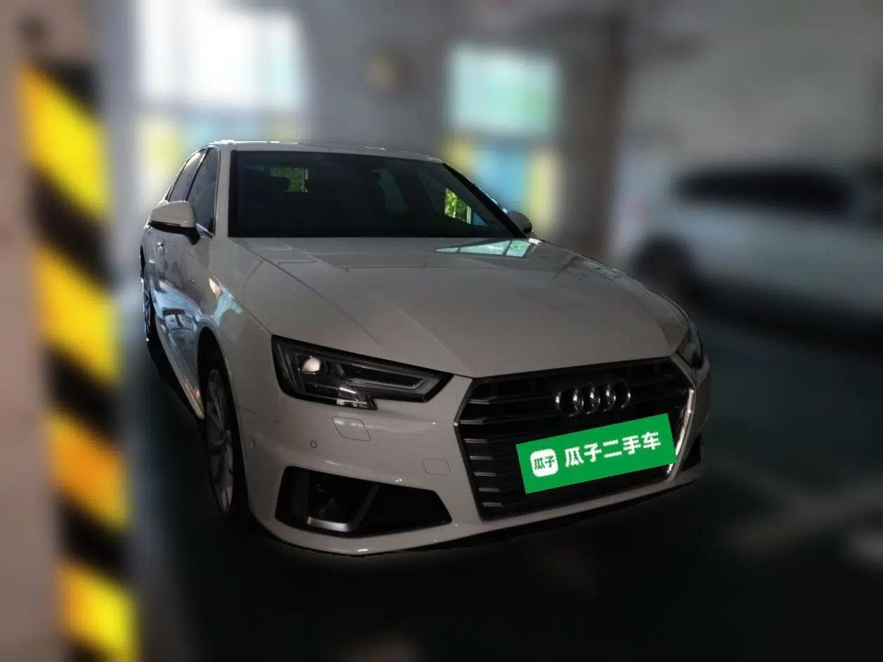 Audi A4L 2019 40 TFSI Fashion Edition China VI Emission Standard — миниатюра 3