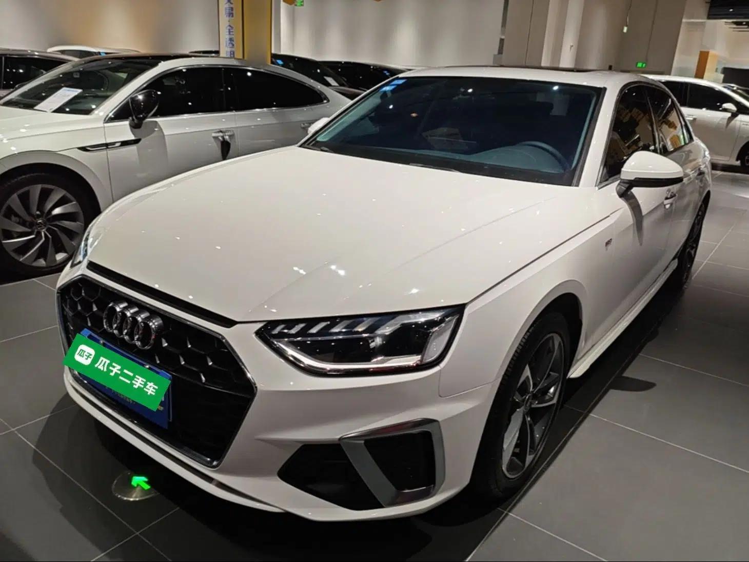 Audi A4L 2022 40 TFSI Fashion Dynamic Model — миниатюра 1