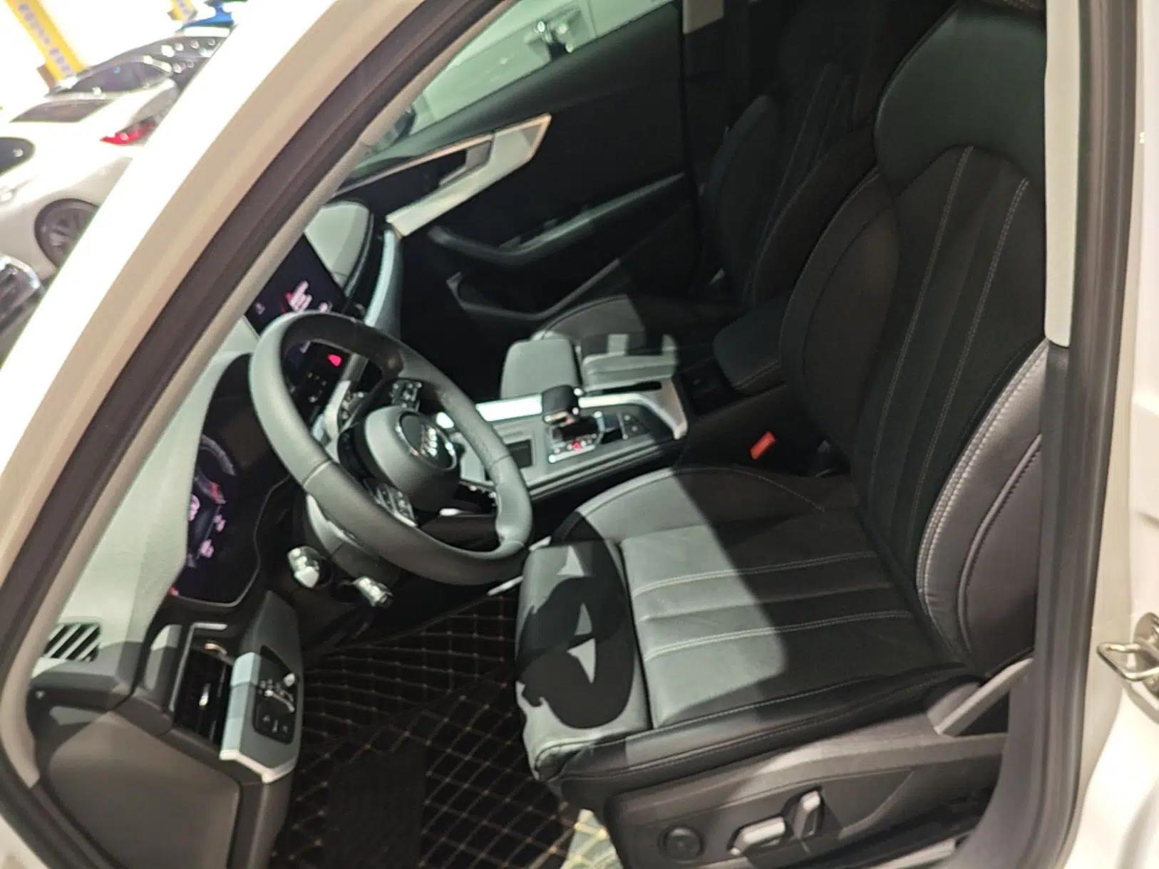 Audi A4L 2022 40 TFSI Fashion Dynamic Model — миниатюра 17