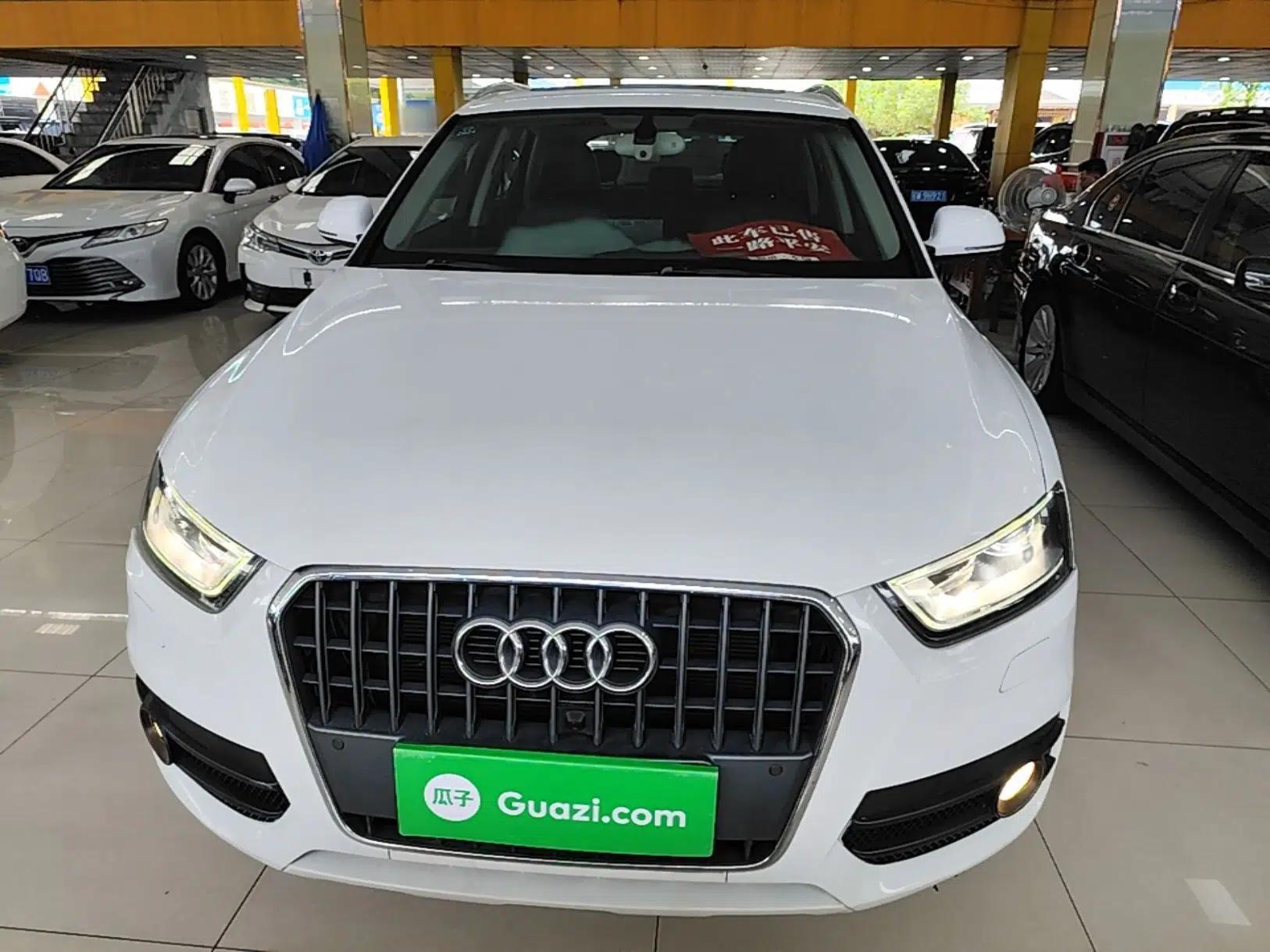 Audi Q3 2015 35 TFSI Millionth Anniversary Comfort Model — миниатюра 2