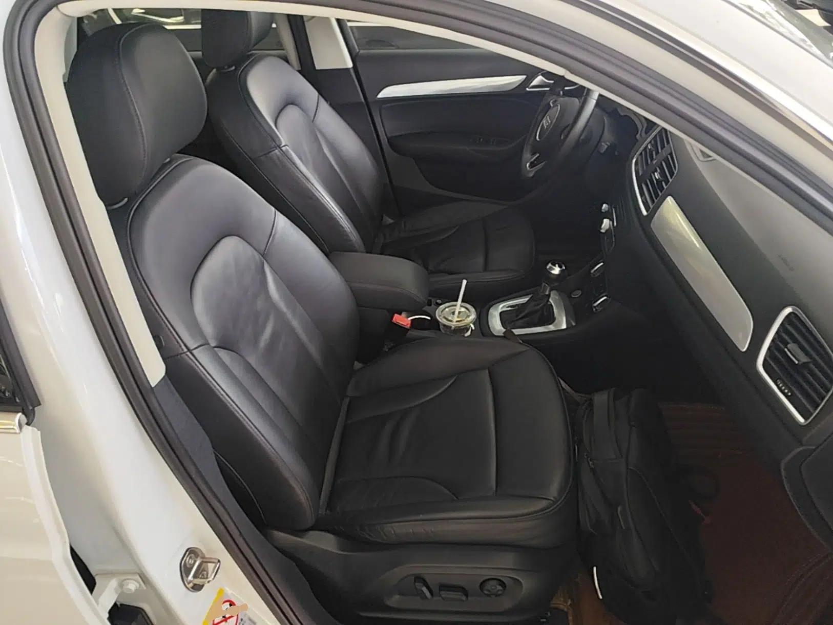 Audi Q3 2015 35 TFSI Millionth Anniversary Comfort Model — миниатюра 19