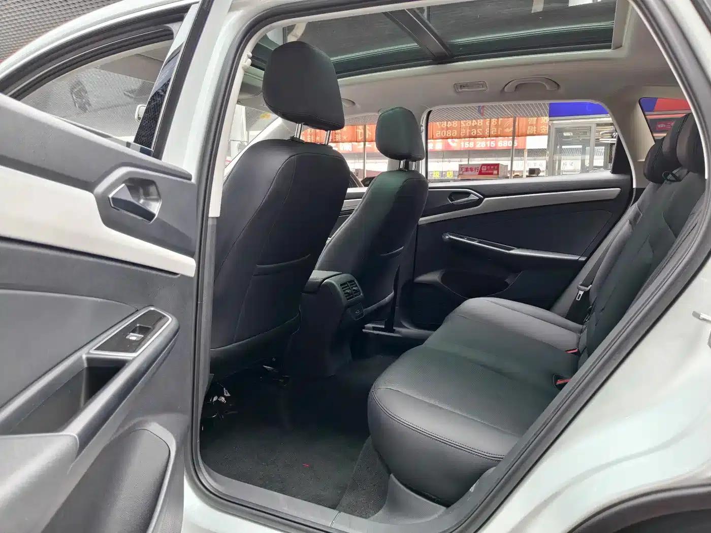 Jetta VS7 2023 280TSI Automatic Entry-Level Edition — миниатюра 11