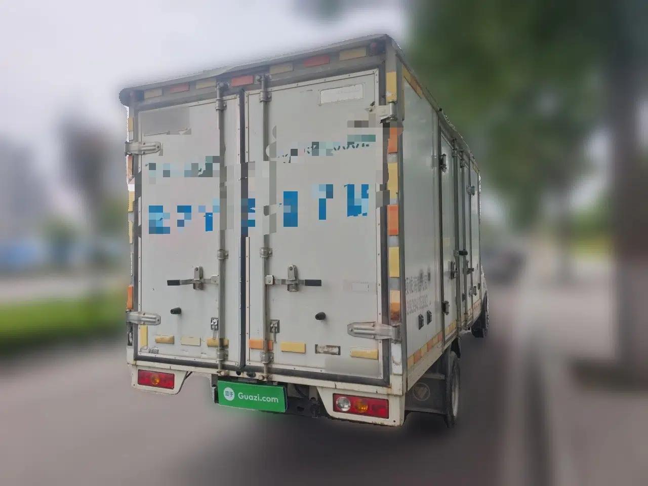 AstonMartin Rapide Foton Xiangling V3 Cargo Van Manual 1.6L — миниатюра 6