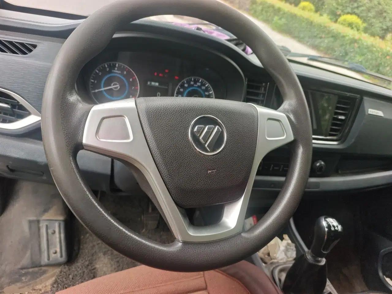 AstonMartin Rapide Foton Xiangling V3 Cargo Van Manual 1.6L — миниатюра 10