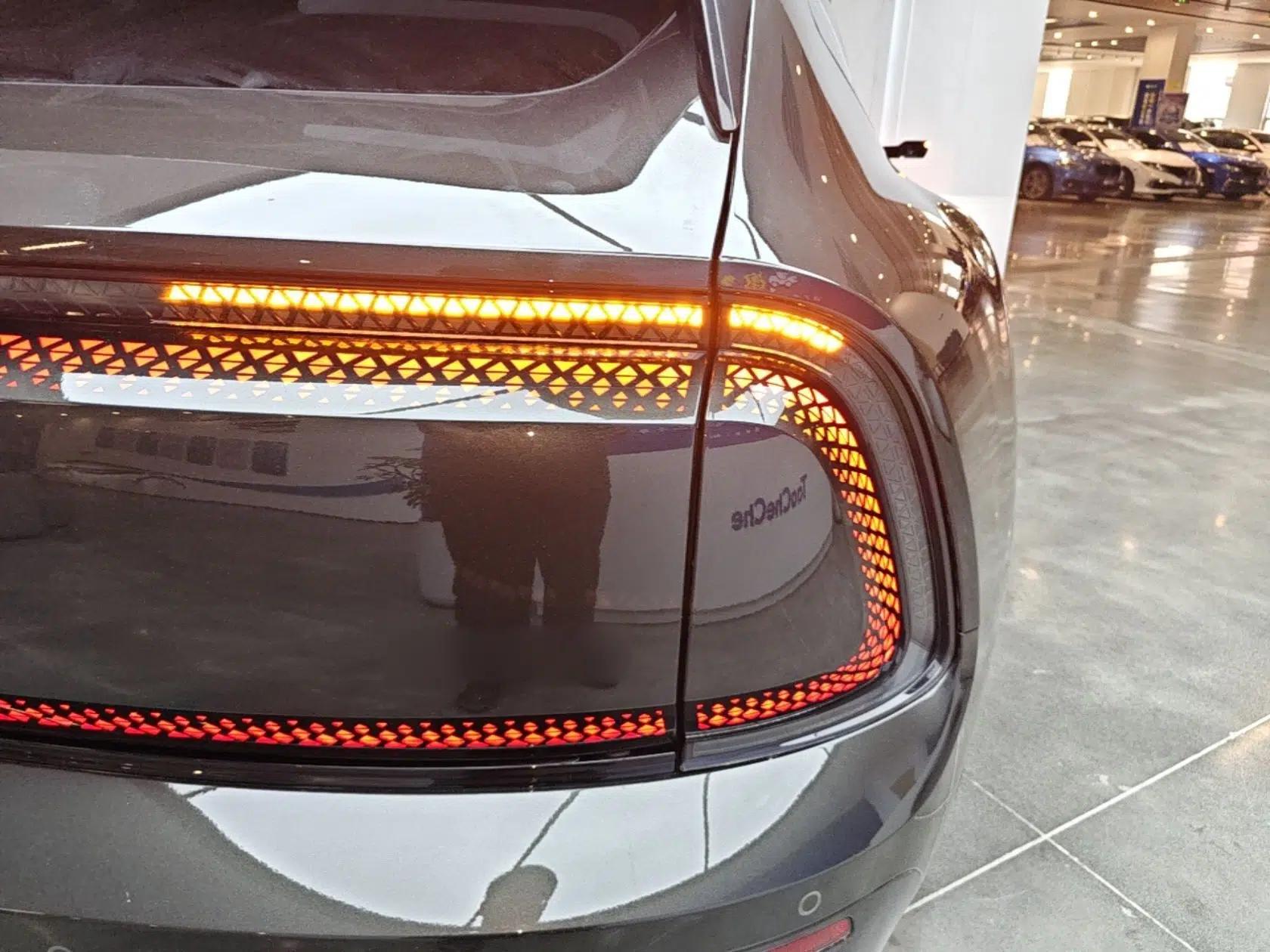 Audi E5 Sportback 2026 Pioneer Plus Model — миниатюра 9