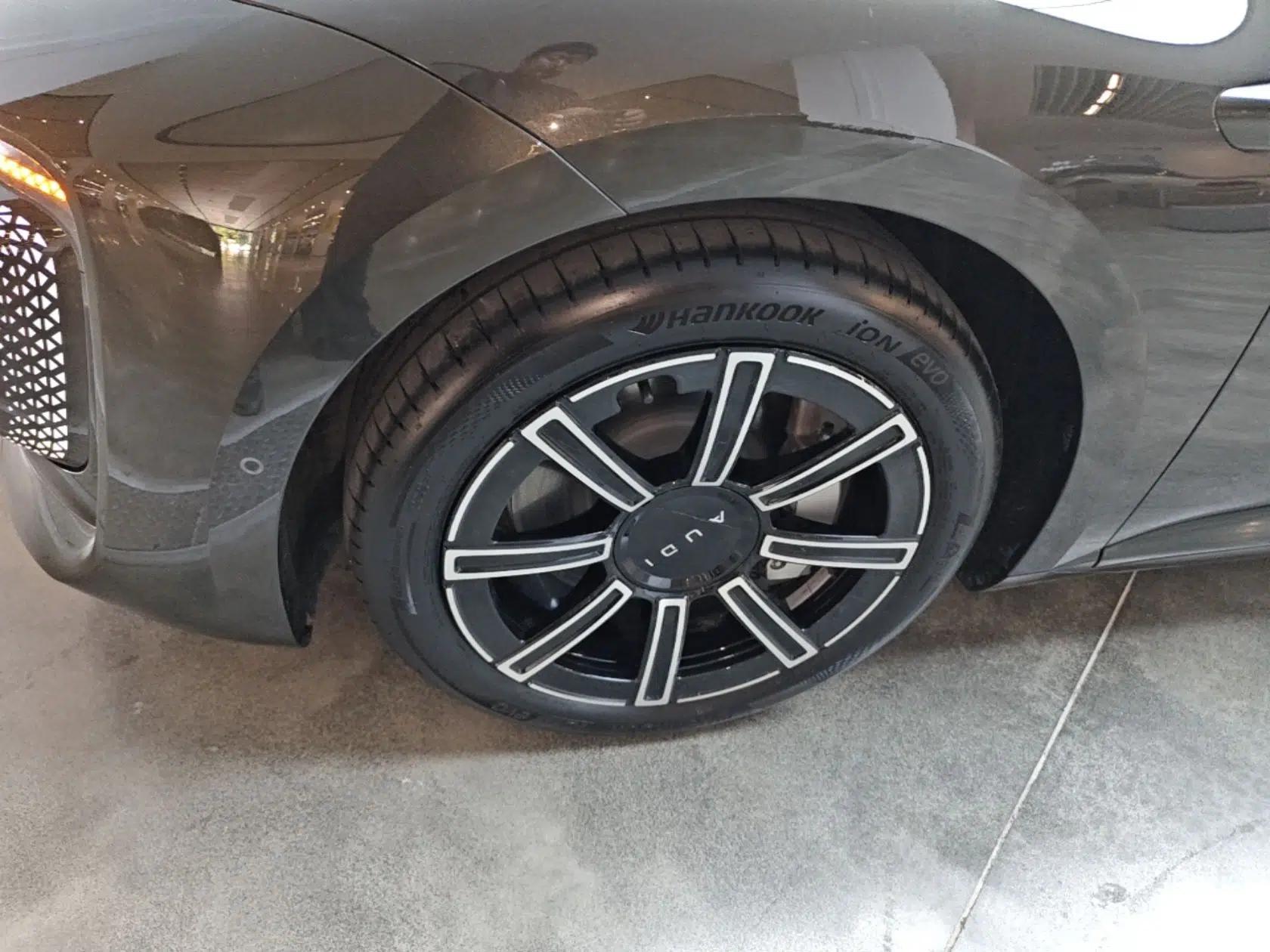 Audi E5 Sportback 2026 Pioneer Plus Model — миниатюра 10