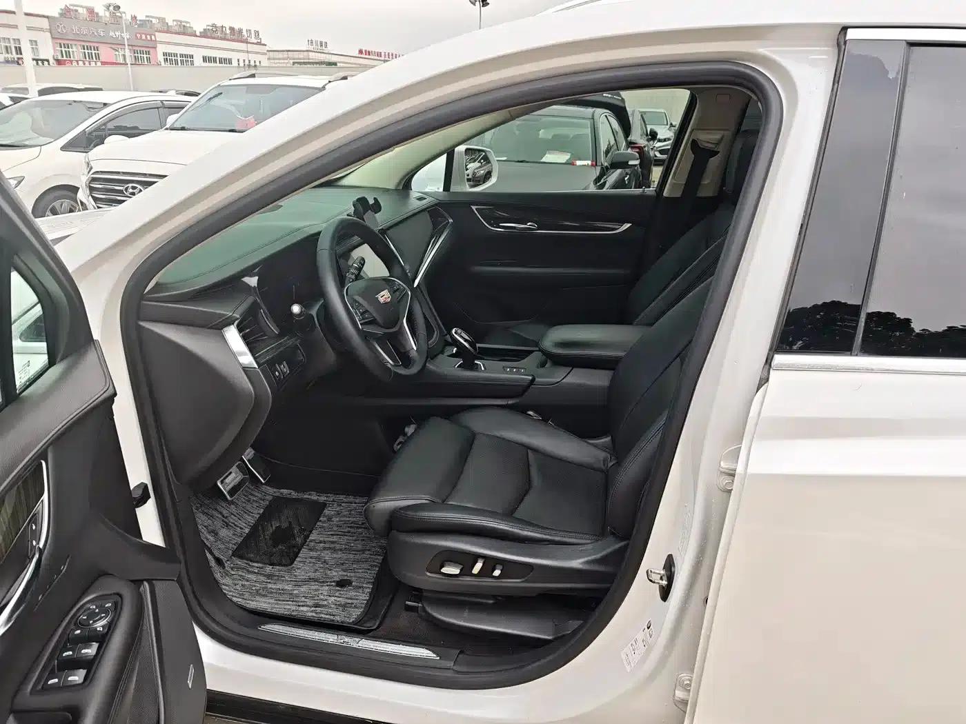 Cadillac XT5 2016 28T AWD Luxury — миниатюра 4