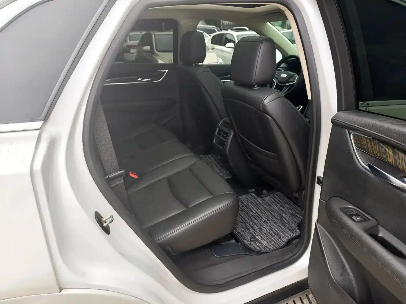 Cadillac XT5 2016 28T AWD Luxury — миниатюра 9