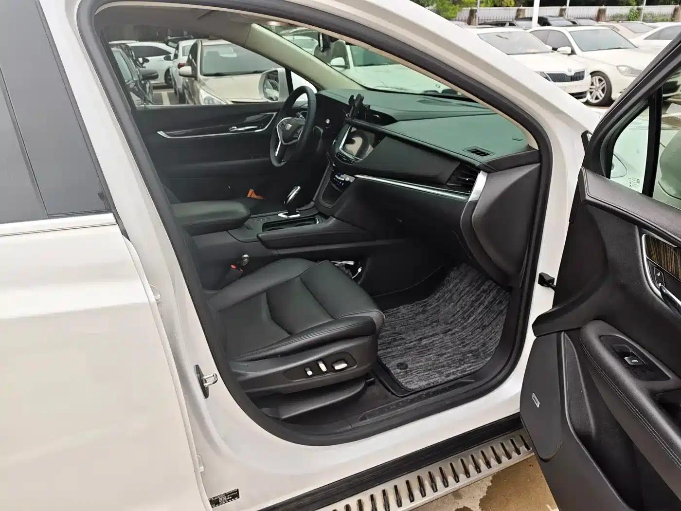 Cadillac XT5 2016 28T AWD Luxury — миниатюра 10