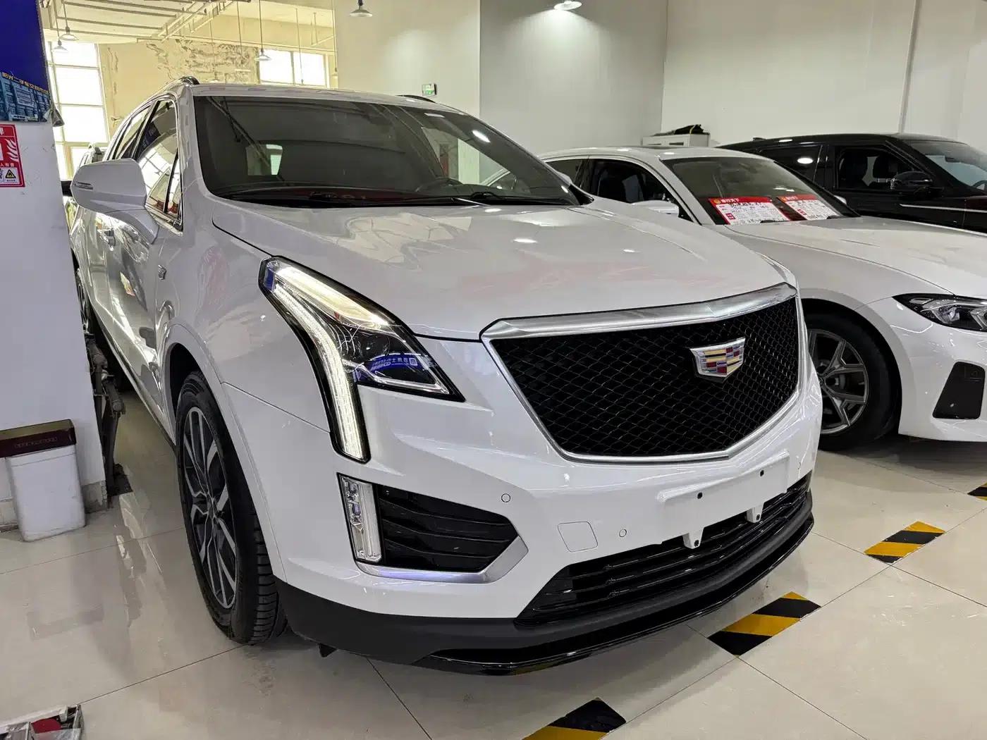 Cadillac XT5 2022 2.0T AWD Platinum — миниатюра 3