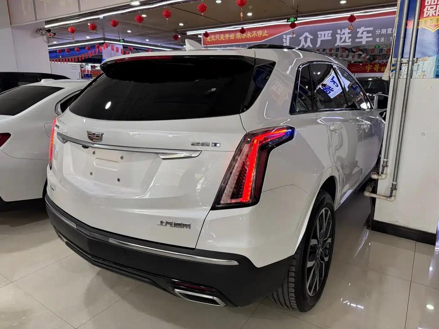 Cadillac XT5 2022 2.0T AWD Platinum — миниатюра 8