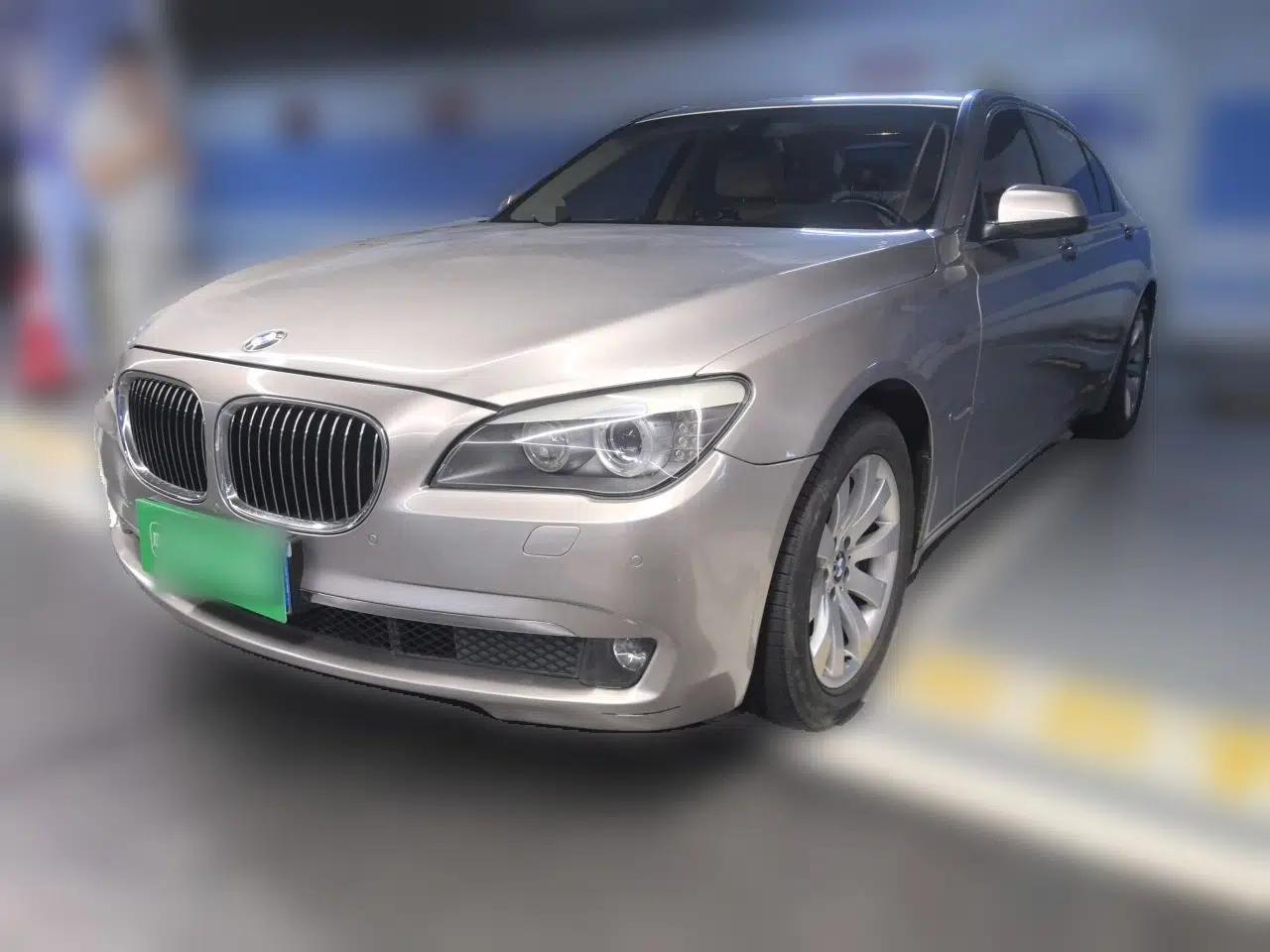 BMW 7 Series 2009 740Li Leading Model — миниатюра 1