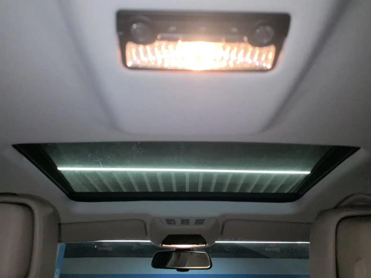 BMW 7 Series 2009 740Li Leading Model — миниатюра 18