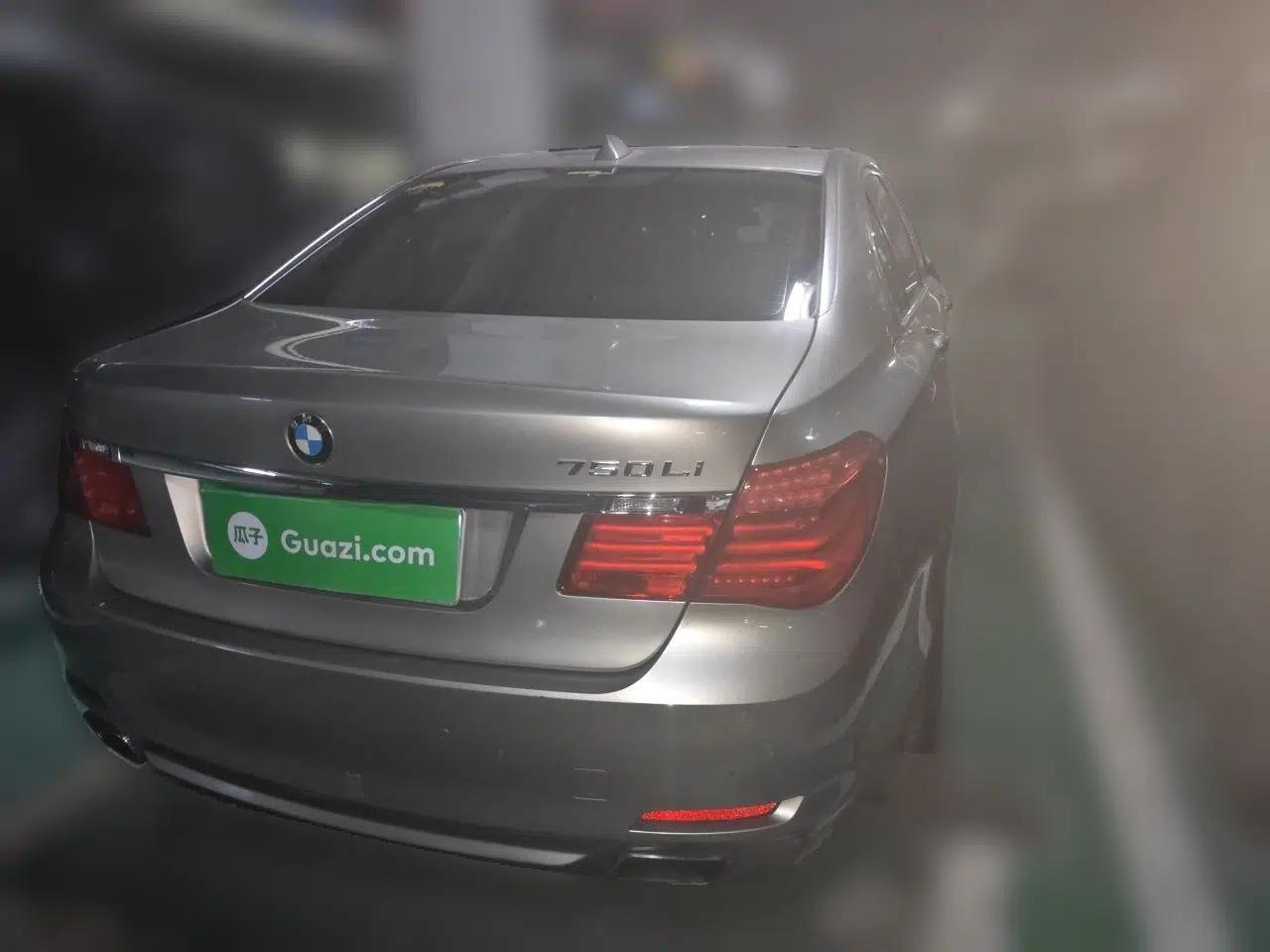 BMW 7 Series 2011 750Li xDrive — миниатюра 5