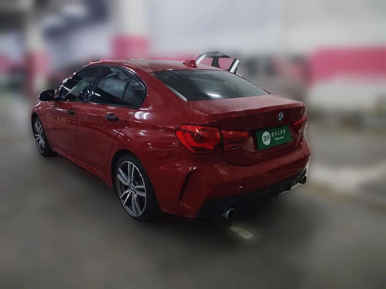BMW 1 Series 2019 120i Leading Model M Sport Package — миниатюра 4