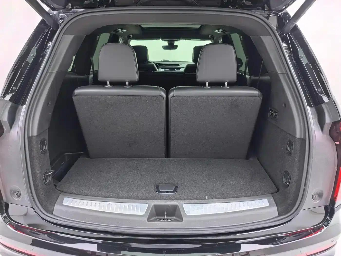 Cadillac XT6 2021 2.0T 7-seater AWD Luxury — миниатюра 28