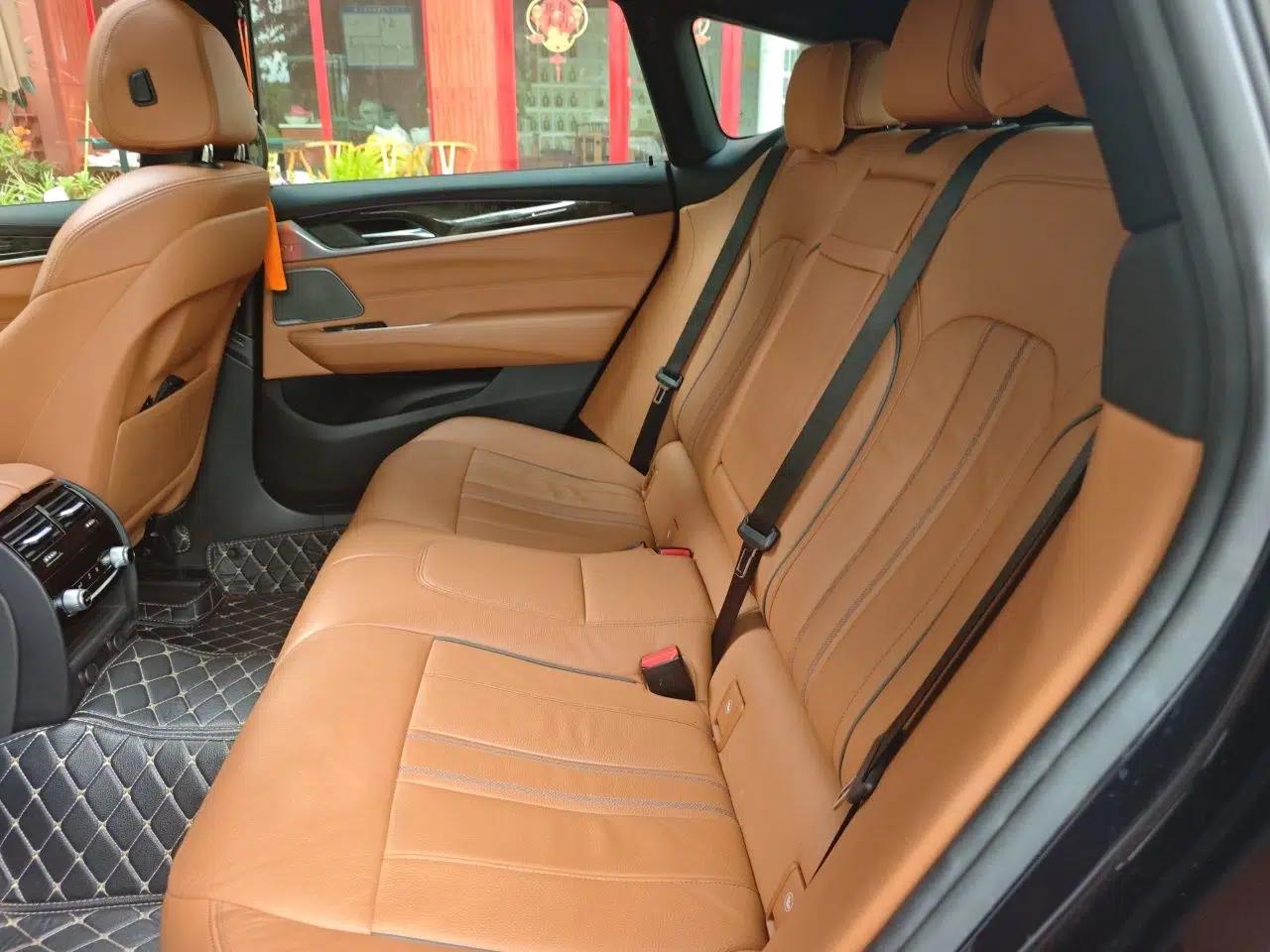 BMW 6 Series GT 2019 630i M Sport Package — миниатюра 17