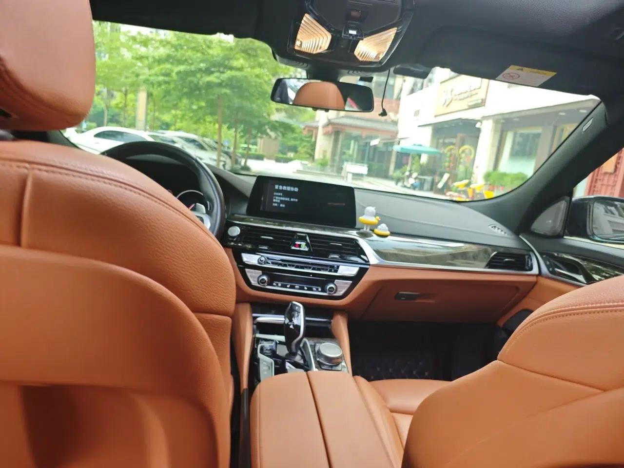 BMW 6 Series GT 2019 630i M Sport Package — миниатюра 18