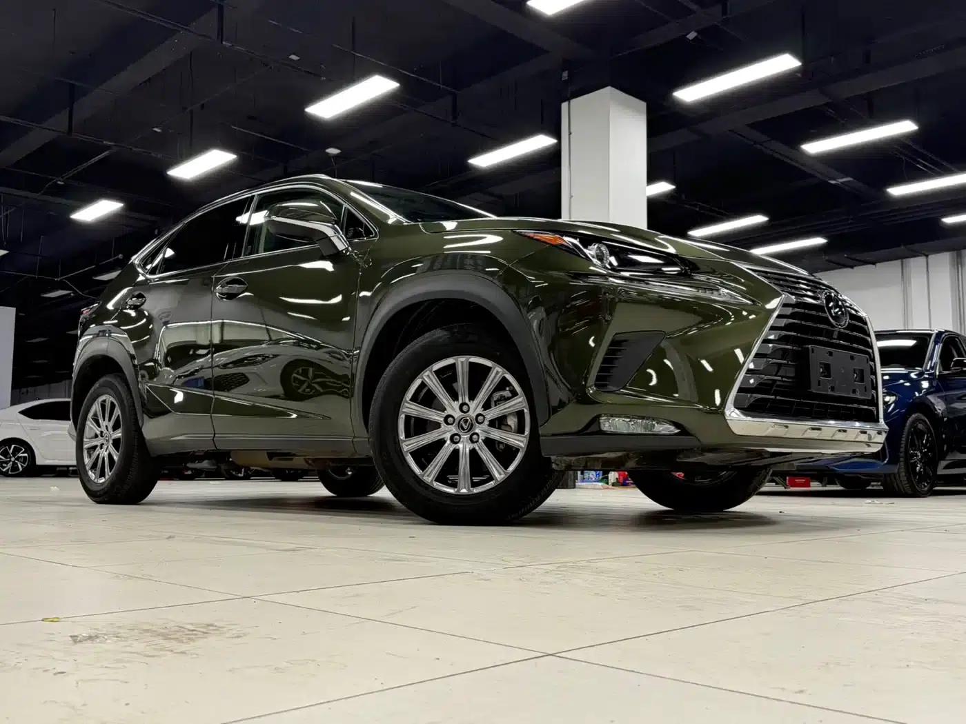 Lexus NX 2020 200 AWD Sport Edition (China VI Emission Standard) — миниатюра 2