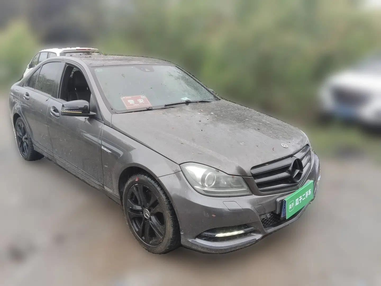 Mercedes-Benz C-Class 2011 C 200 CGI Fashion Model — миниатюра 3