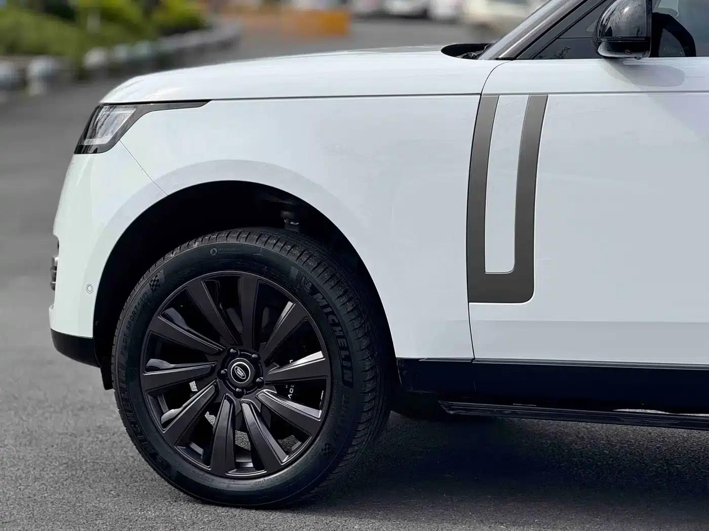 Range Rover 2024 3.0 L6 400PS Extended Wheelbase 7-Seater — миниатюра 14