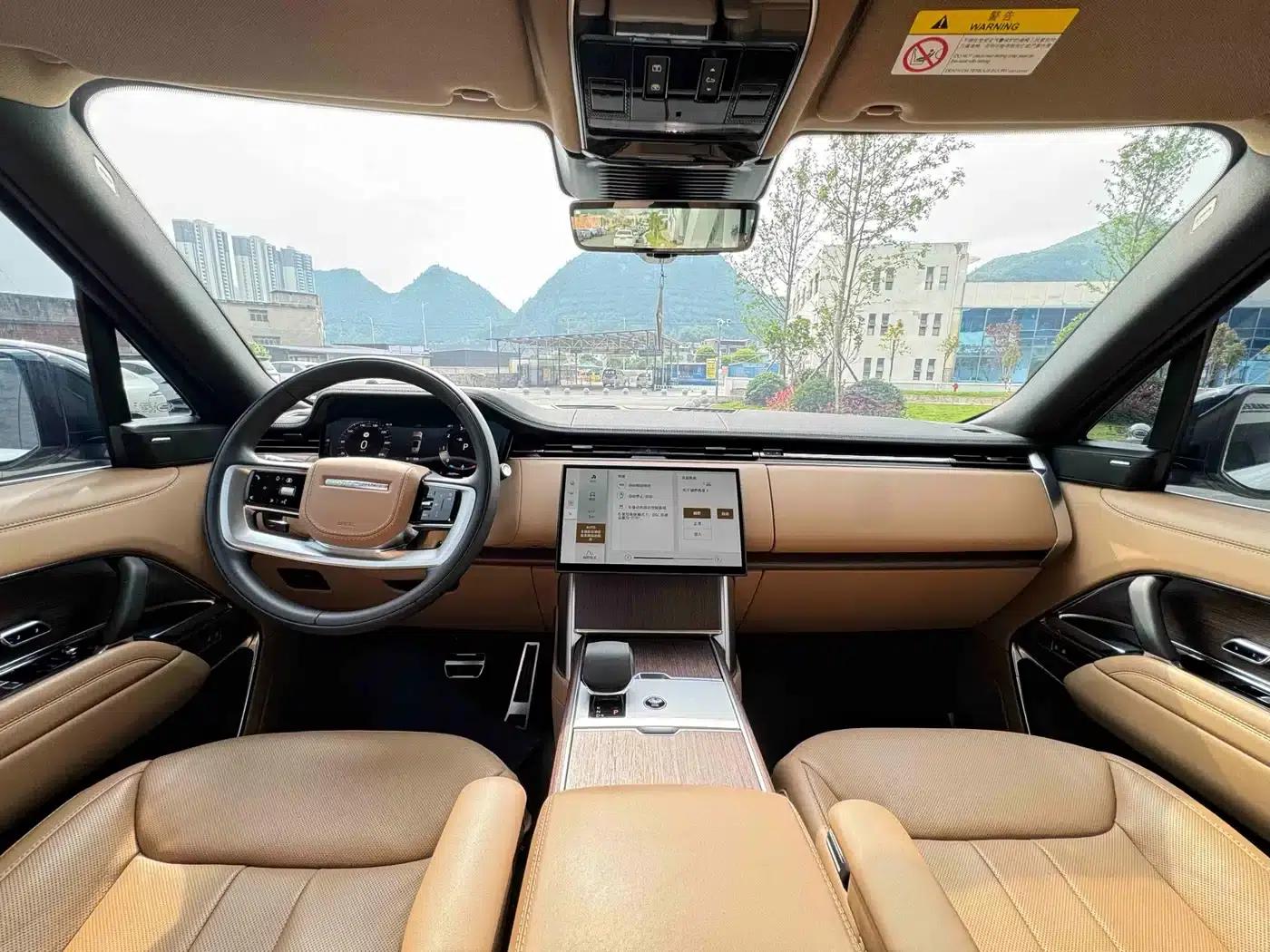 Range Rover 2024 3.0 L6 400PS Extended Wheelbase 7-Seater — миниатюра 8