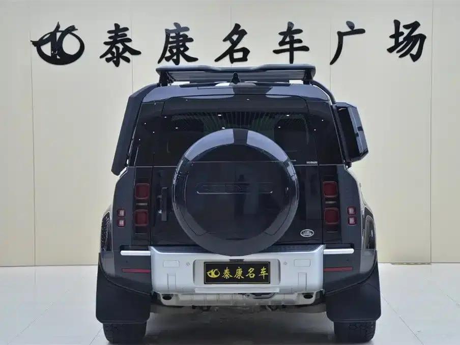 2023 Land Rover Defender Facelift 110 3.0T P400 Dark Edition — миниатюра 3