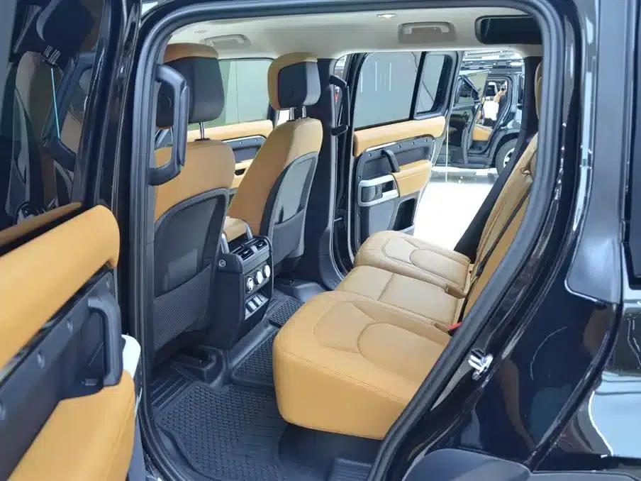 2023 Land Rover Defender Facelift 110 3.0T P400 Dark Edition — миниатюра 5