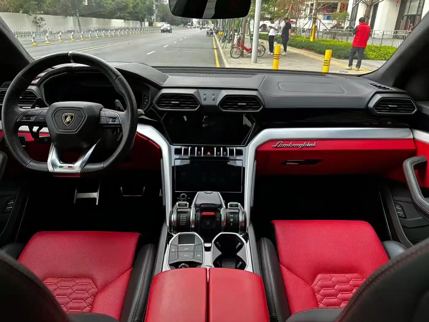 2021 Urus 4.0T V8 — миниатюра 5