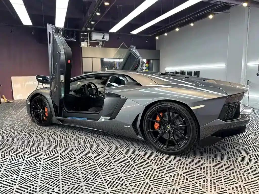 2011 Aventador LP 700-4 — миниатюра 3
