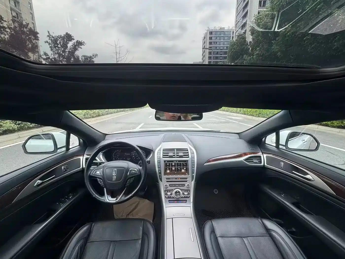 Lincoln MKZ 2018 2.0T Premium Edition — миниатюра 8
