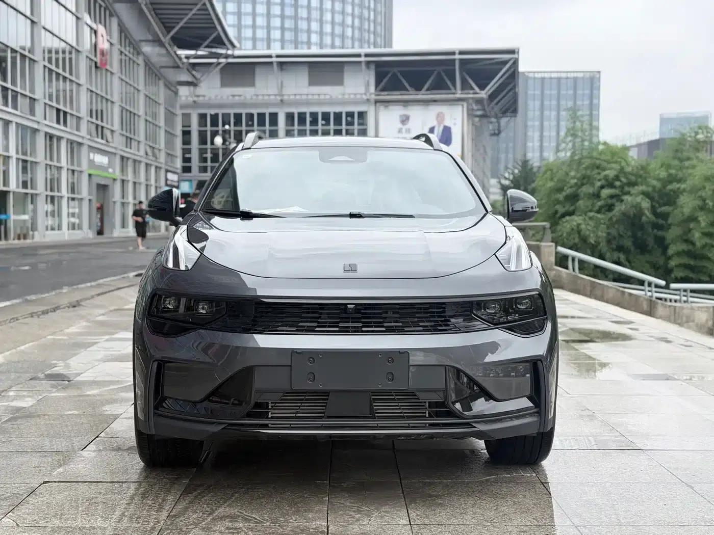 Lynk & Co 01 2025 2.0TD Two-Wheel Drive Refreshed Pro Edition — миниатюра 2