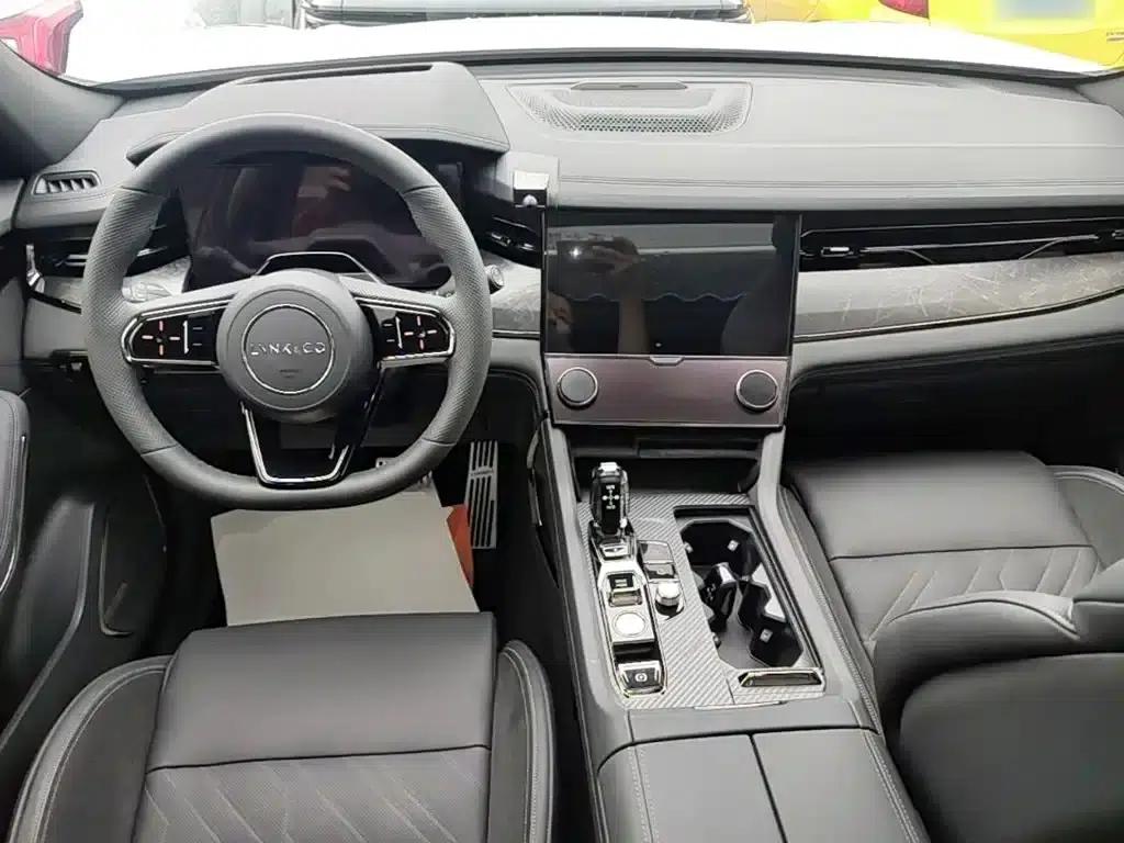 Lynk & Co 09 EM-P 2021 2.0T PHEV Halo 7-seater — миниатюра 10