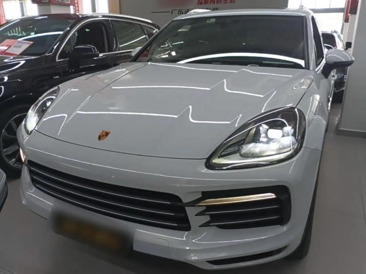 Porsche Cayenne E-Hybrid 2021 Cayenne E-Hybrid 2.0T — миниатюра 2