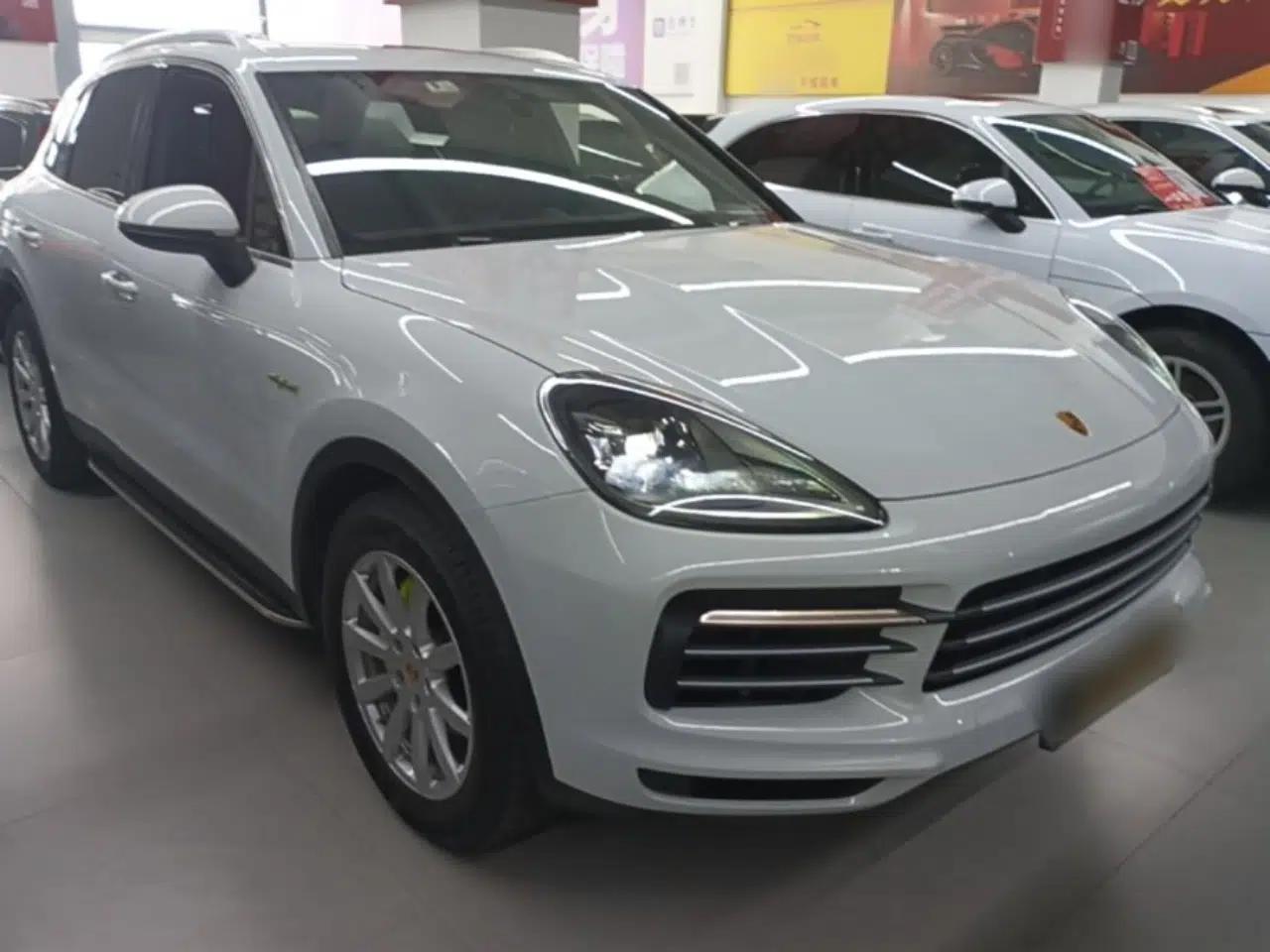 Porsche Cayenne E-Hybrid 2021 Cayenne E-Hybrid 2.0T — миниатюра 3