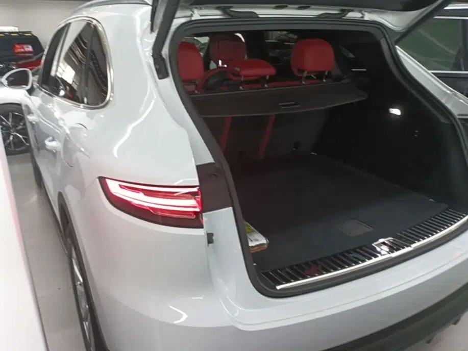 Porsche Cayenne E-Hybrid 2021 Cayenne E-Hybrid 2.0T — миниатюра 4