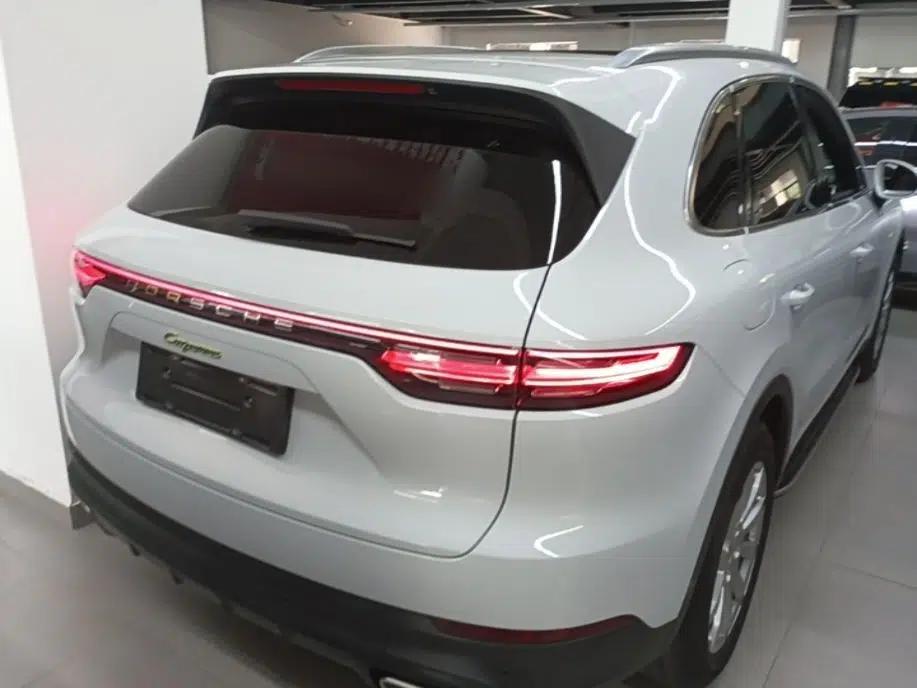 Porsche Cayenne E-Hybrid 2021 Cayenne E-Hybrid 2.0T — миниатюра 6