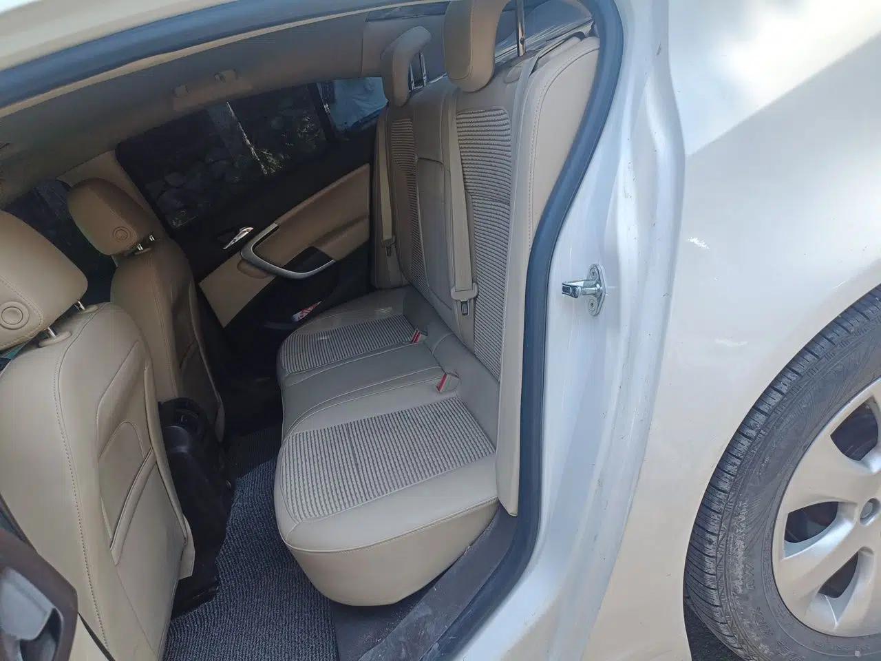 Buick Regal 2014 2.0L Leading Fashion Edition — миниатюра 17