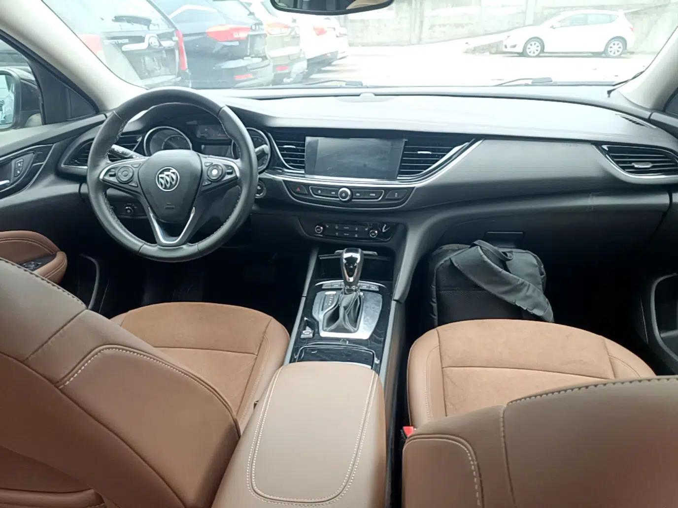 Buick Regal 2017 20T Luxury Model — миниатюра 12