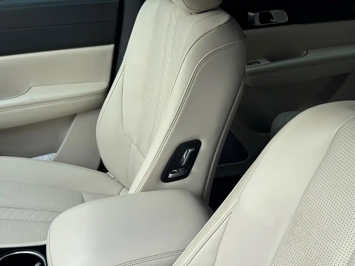 Li Auto ONE 2020 Extended Range 6-Seater — миниатюра 13