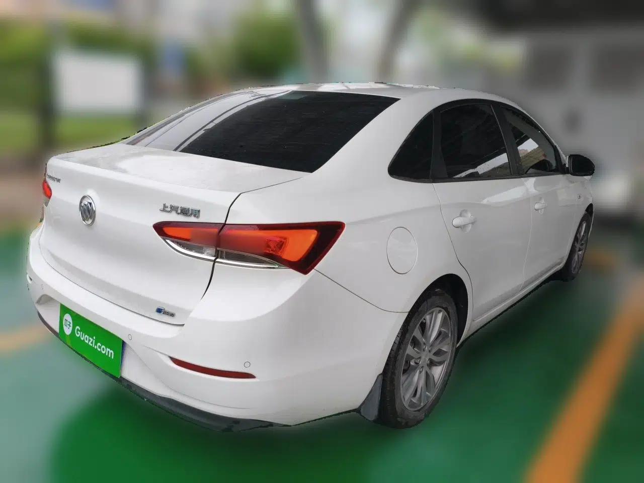 Buick GT 2021 Revised Version 1.3T Automatic Mild Hybrid Elite Edition — миниатюра 6