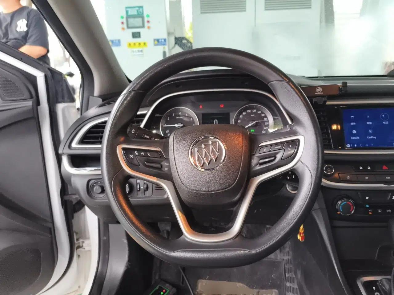 Buick GT 2021 Revised Version 1.3T Automatic Mild Hybrid Elite Edition — миниатюра 10
