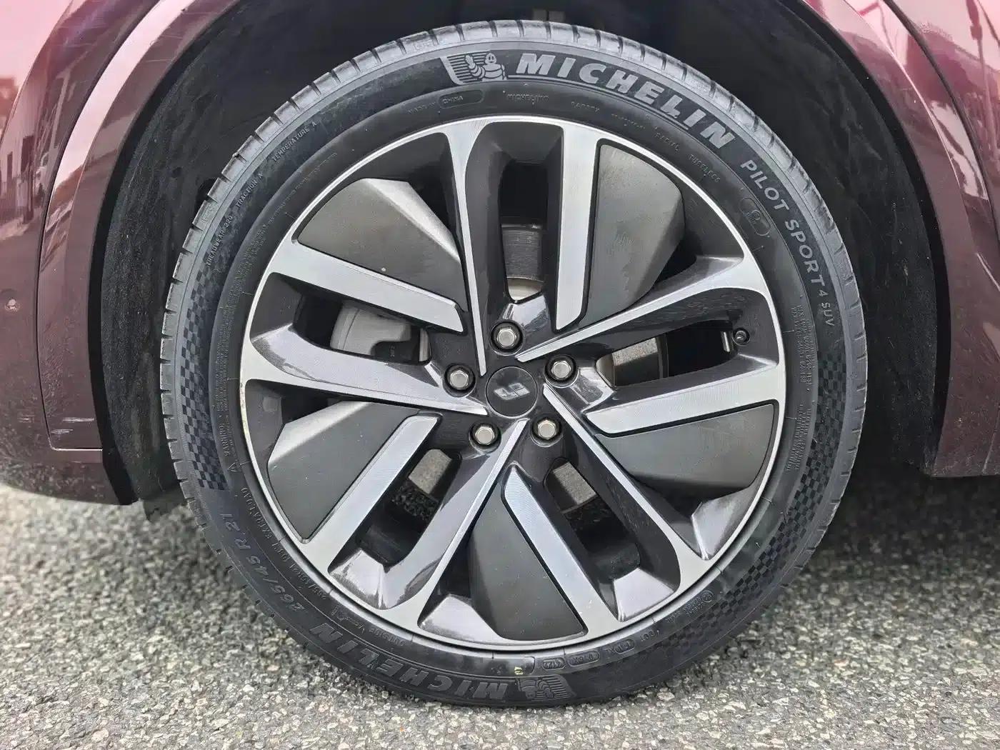 Li Auto L9 2022 Max — миниатюра 10