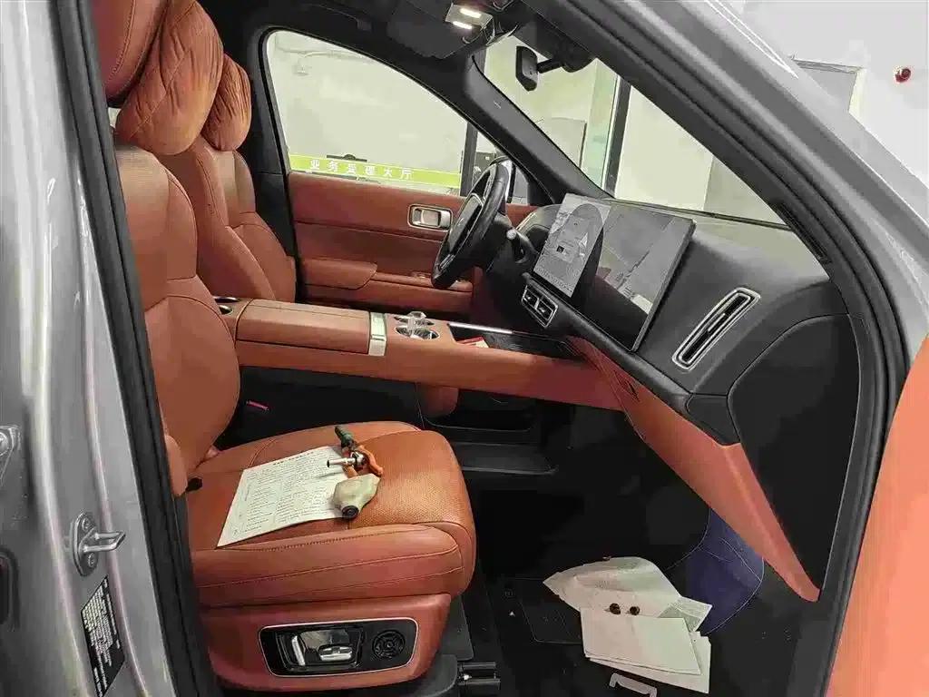 Li Auto L8 2024 Max — миниатюра 11