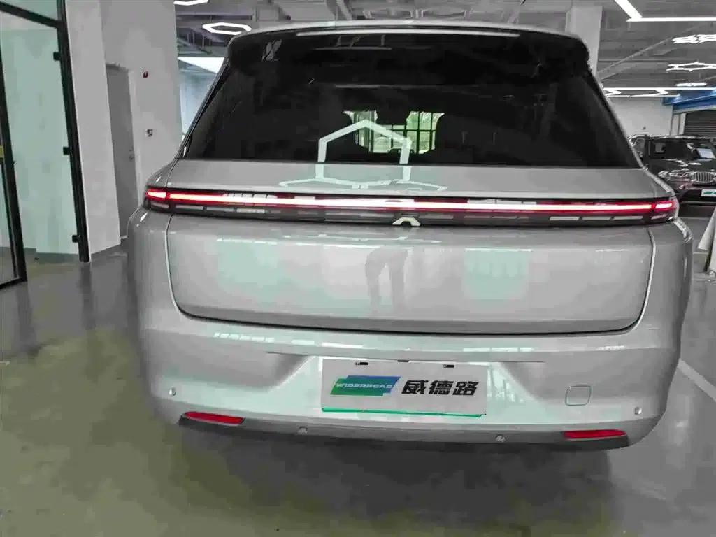 Li Auto L8 2024 Max — миниатюра 4