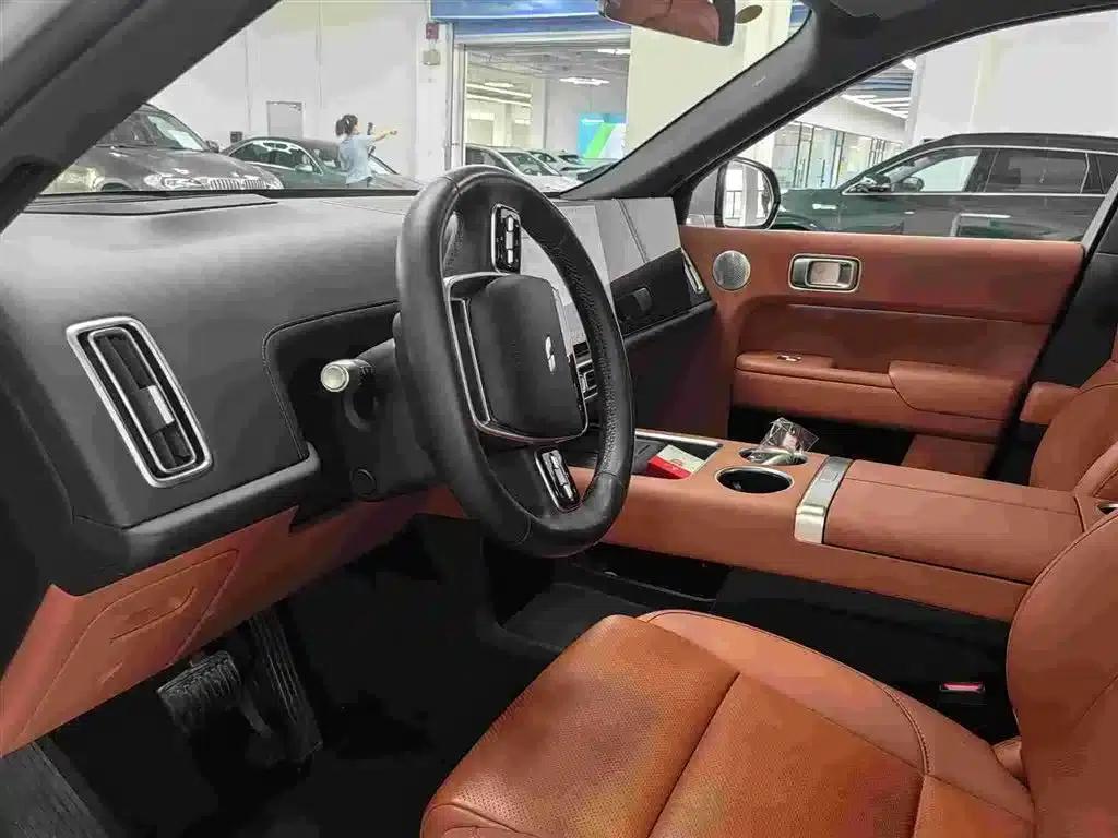 Li Auto L8 2024 Max — миниатюра 7