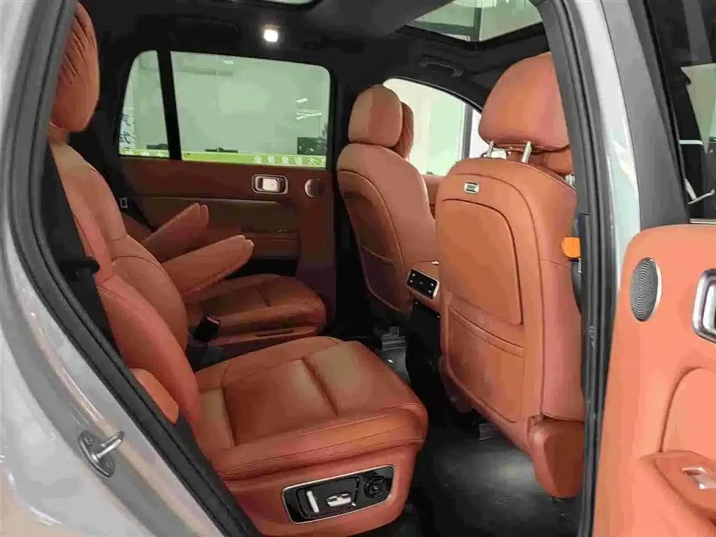 Li Auto L8 2024 Max — миниатюра 10