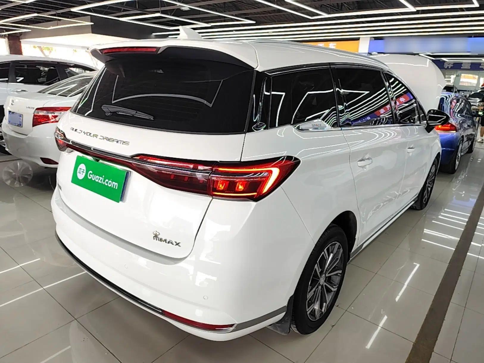 BYD Song MAX 2021 Upgraded Model 1.5T Automatic Prestige 7-Seater — миниатюра 6
