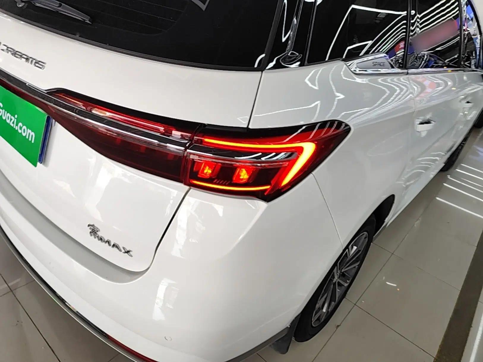 BYD Song MAX 2021 Upgraded Model 1.5T Automatic Prestige 7-Seater — миниатюра 9